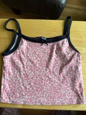 Brandy Melville Pink cheetah Print cropped Tank with Black bow size XS/S